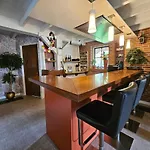 Private With Jacuzzi, Sauna & Swimmingpool Delwijnen