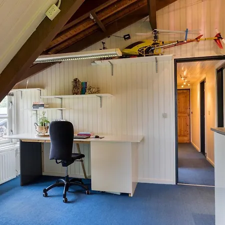 Private With Jacuzzi, Sauna & Swimmingpool 빌라 *