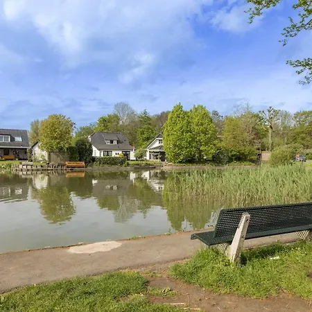 Private With Jacuzzi, Sauna & Swimmingpool 빌라 Delwijnen