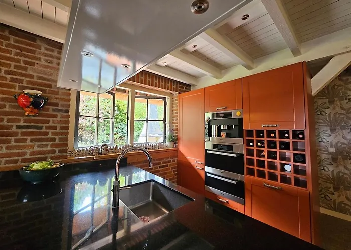 Private With Jacuzzi, Sauna & Swimmingpool Villa