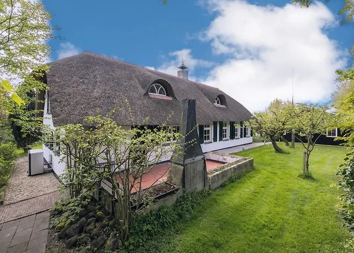 Private With Jacuzzi, Sauna & Swimmingpool * Delwijnen