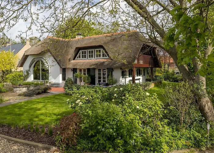 Private With Jacuzzi, Sauna & Swimmingpool * Delwijnen