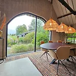 Private With Jacuzzi, Sauna & Swimmingpool Villa Delwijnen