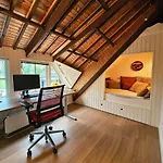 Private With Jacuzzi, Sauna & Swimmingpool